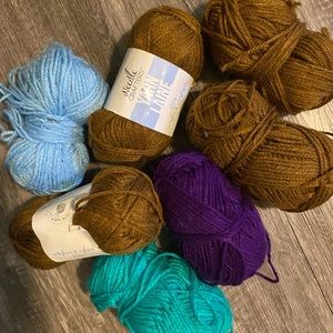 7 skeins of scrap yarn